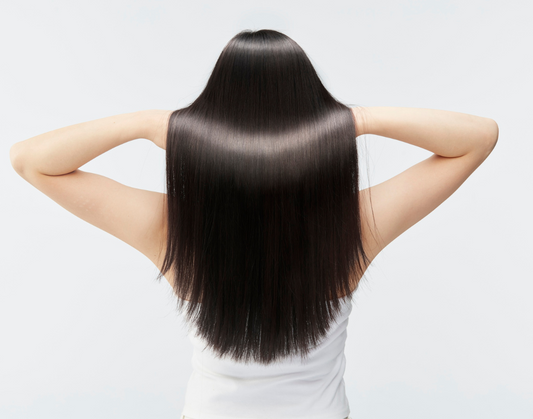 Cabello débil, uñas frágiles y piel apagada: causas y cómo fortalecerlos desde dentro